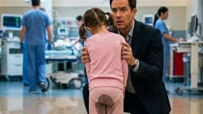 قالت لطفلتها إن تكلمتِ… لن يصدقك أحد لكن الحقيقة خرجت أخيرًا