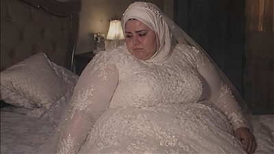 تزوّجتُ ابنةَ رجلٍ ثري، معروفةً في عمّان بأنها الفتاة السمينة التي لا يريدها أحد