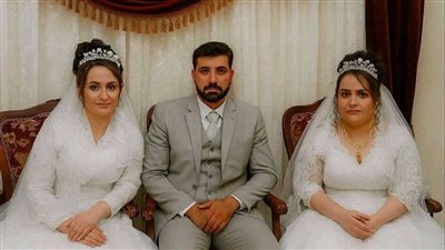 رجل تزوج امراتين